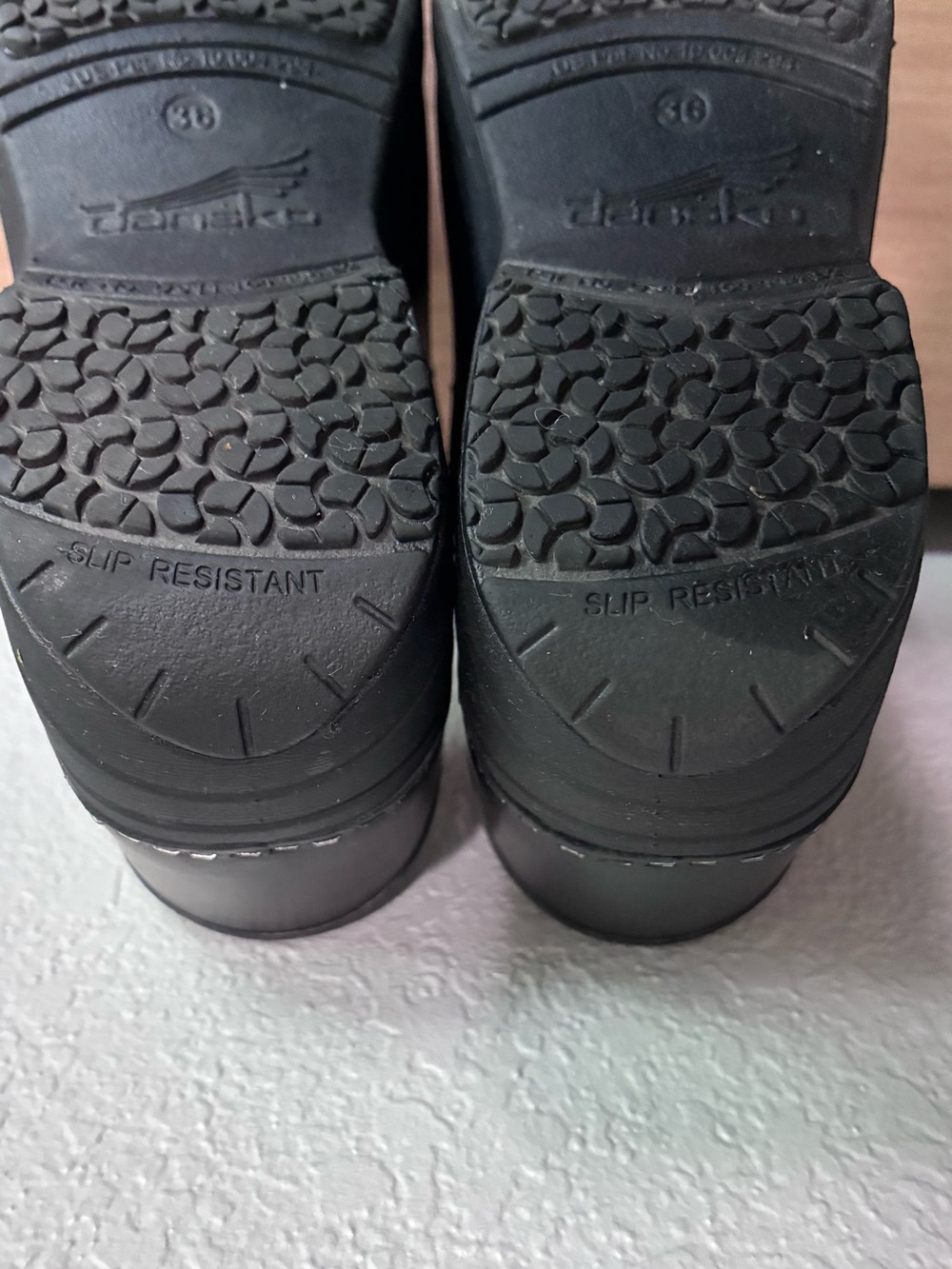 Dansko Mule Clogs XP 2.0 SZ 36 Black size 5.5-6 see chart on last picture - Picture 12 of 15
